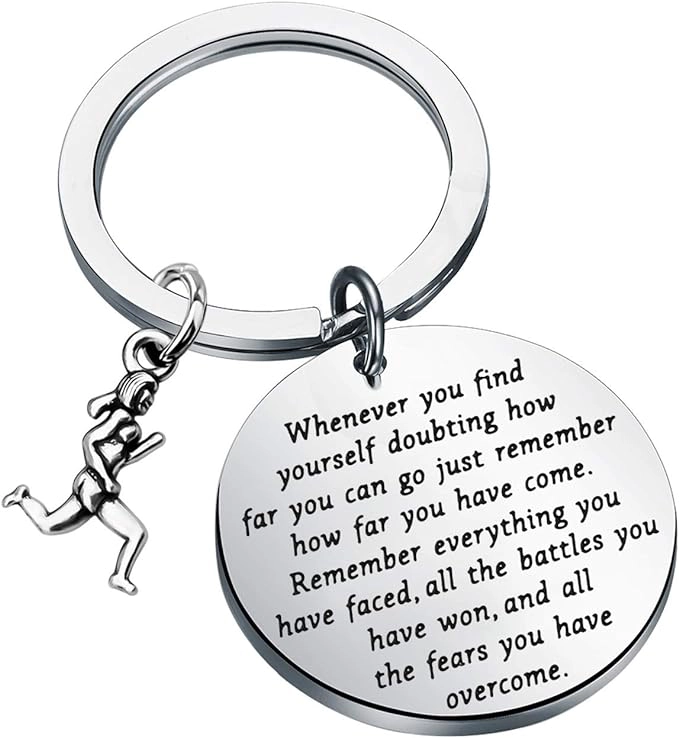 best gifts for athletes - MAOFAED Running Keychain